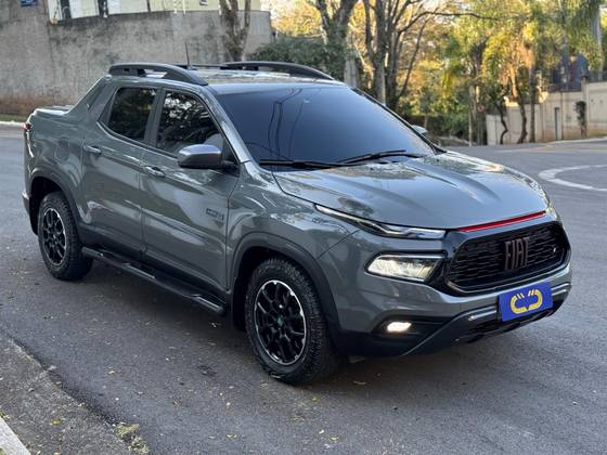 FIAT TORO 2.0 16V TURBO DIESEL ULTRA 4WD AT9 FIAT TORO 2.0 16V TURBO DIESEL ULTRA 4WD AT9